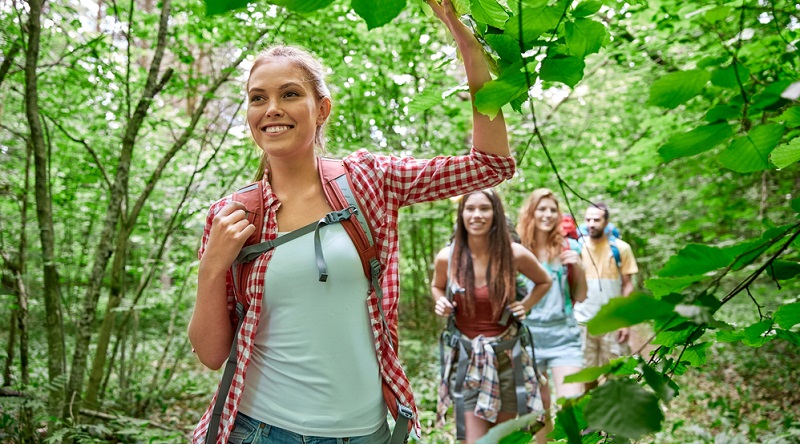 Oder wie wäre es mit Zeit als Geschenk? Es gibt inzwischen viele Anbieter, die damit werben, dass wir Momente gemeinsam verbringen sollen und der Meinung sind, dass nichts wichtigerOder wie wäre es mit Zeit als Geschenk? Es gibt inzwischen viele Anbieter, die damit werben, dass wir Momente gemeinsam verbringen sollen und der Meinung sind, dass nichts wichtiger ist als gemeinsame Zeit.