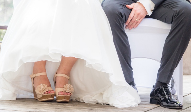 Besonders am schönsten Tag im Leben sollten Schuhe nur aus dem besten Material gefertigt sein, egal ob Braut oder Bräutigam. 