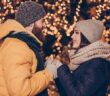 Heiratsantrag "Frau an Mann": Drei Paare erzählen - und 7 Tipps, wie Du es perfekt hinkriegst (Foto: Shutterstock- Roman Samborskyi )