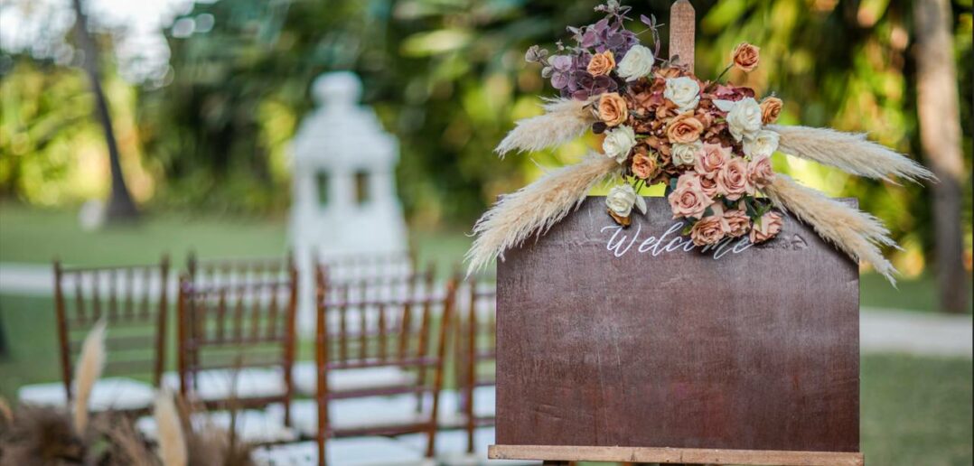 Hölzerne Hochzeit: Geschenkideen für das Jubelpaar ( Foto: Adobe Stock-Space_Cat )