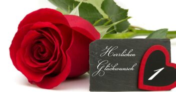 Papier Hochzeit: Geschenke zum 1. Hochzeitstag (Foto: Adobe Stock- magele-picture )