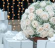 Blumen: Geschenk zur Hochzeit ( Foto: Adobe Stock-freename)