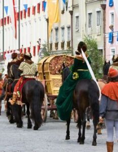 Traumhochzeit in Landshut: Magischer Tag voller Emotionen (Foto: AdobeStock - Daniel Etzold 15384599)