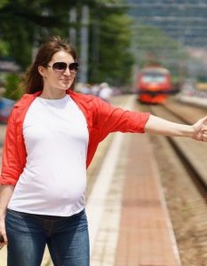 Schwangerschaftsurlaub: Tipps für das geeignete Reiseziel, Zeitpunkt und (Foto: AdobeStock - Aidman 159597676)
