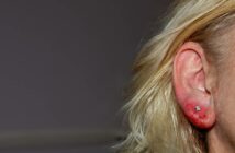 Allergie Piercing: Wie Sie Allergien an Ihrem Hochzeitstag vermeiden können (Foto: AdobeStock - 818930423 Claudia Evans)