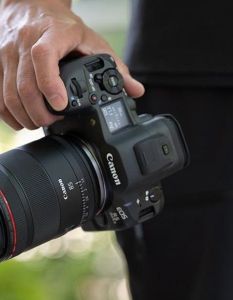 Canon RF 85mm F1.4L VCM: kompaktes Cine-Porträtobjektiv für (Foto: Canon Deutschland GmbH)