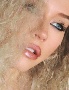Christina Aguilera beim Top of Mountain Closing Konzert (Foto: Christina Aguilera)
