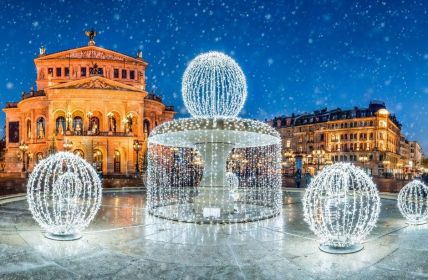 Frankfurter Oper präsentiert Uraufführung von Amor vien dal (Foto: AdobeStock - eyetronic - 226593429)