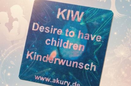 Bioenergetische Informations-Chips von AkuRy fördern natürliche Empfängnis und (Foto: AkuRy GmbH)