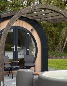 Mobile Whirlpools jetzt buchbar für Tiny Houses und (Foto: Caravanserei)